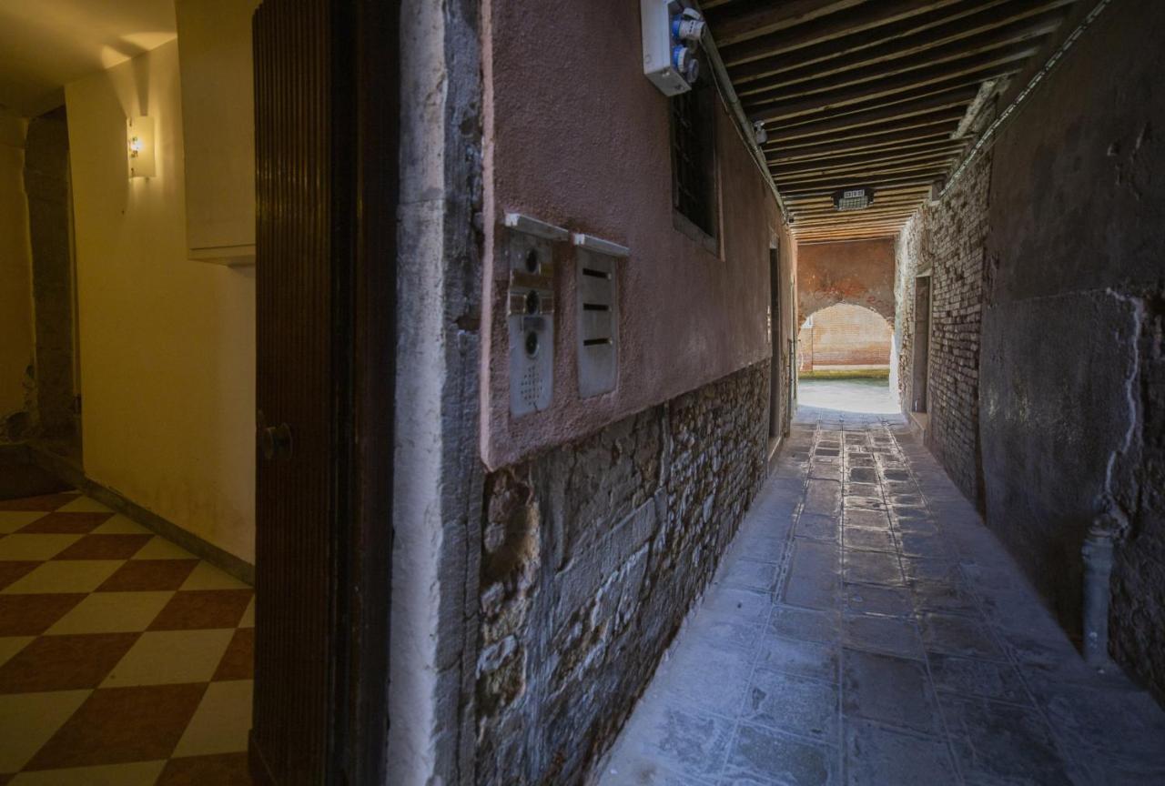 Ca della Luna Venexiana, vicino Biennale Venezia Esterno foto