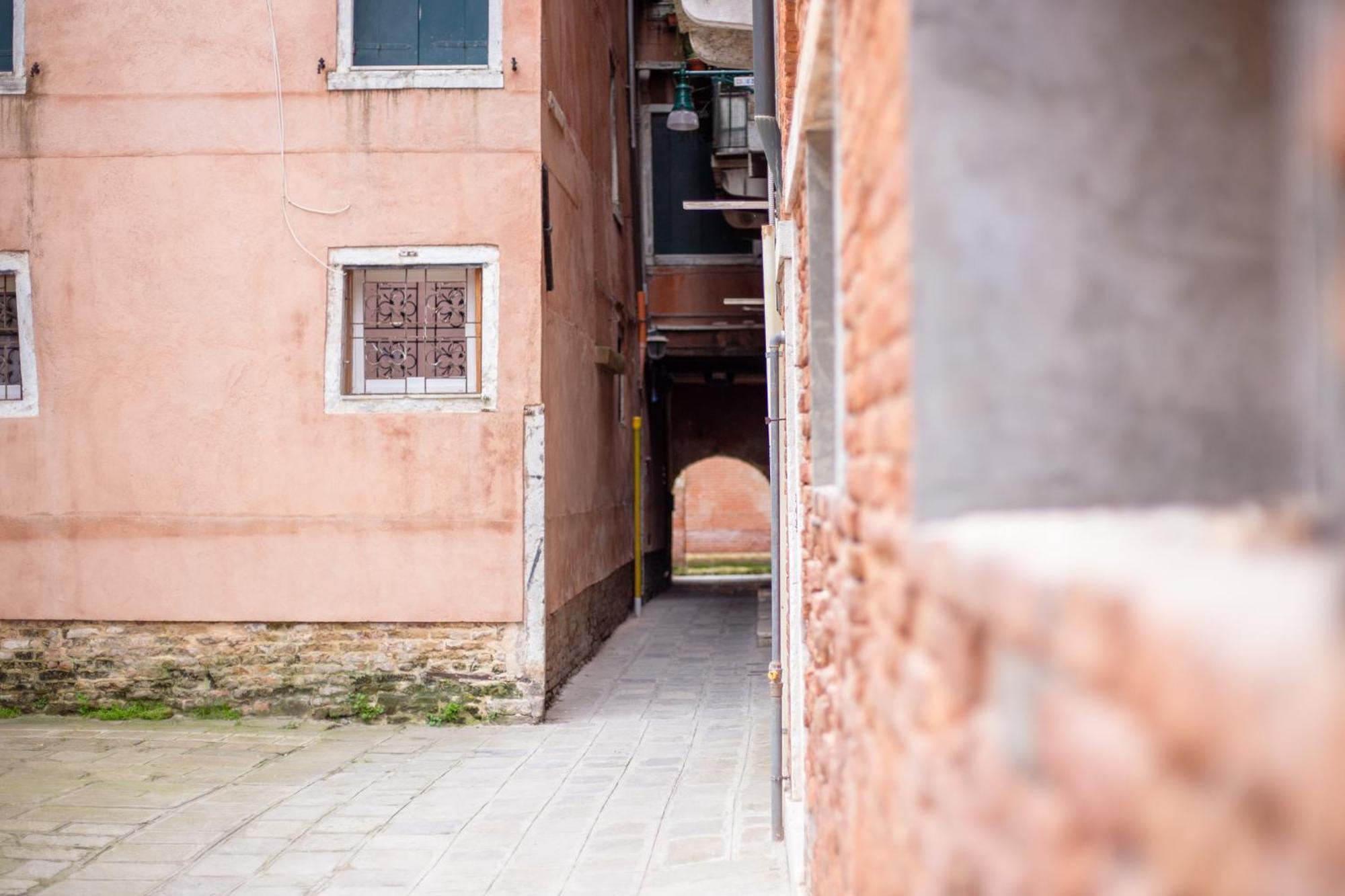 Ca della Luna Venexiana, vicino Biennale Venezia Esterno foto